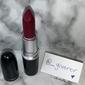 DIVA ANTICS NWOB Amplified Lipstick MAC